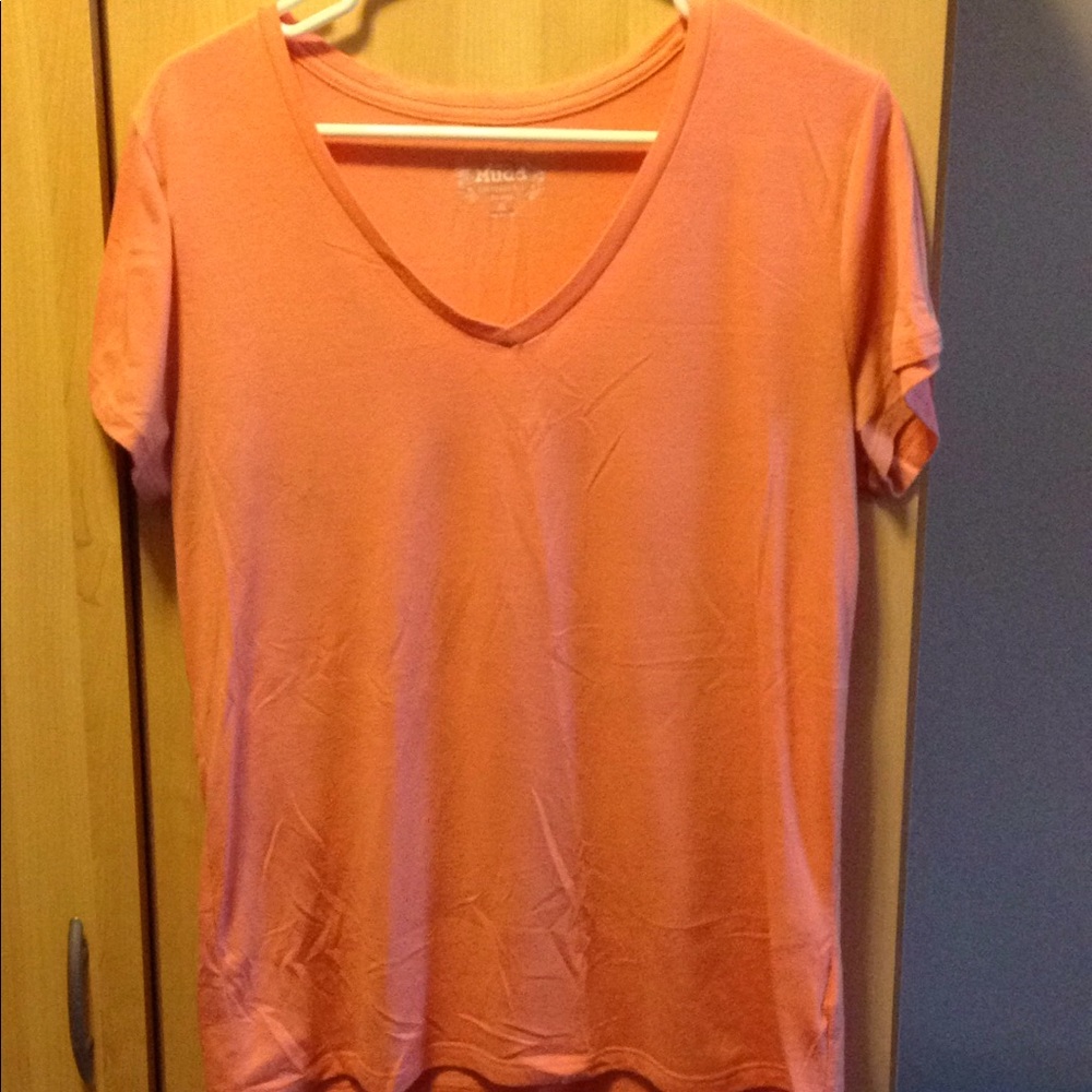 Pink/orange tshirt.